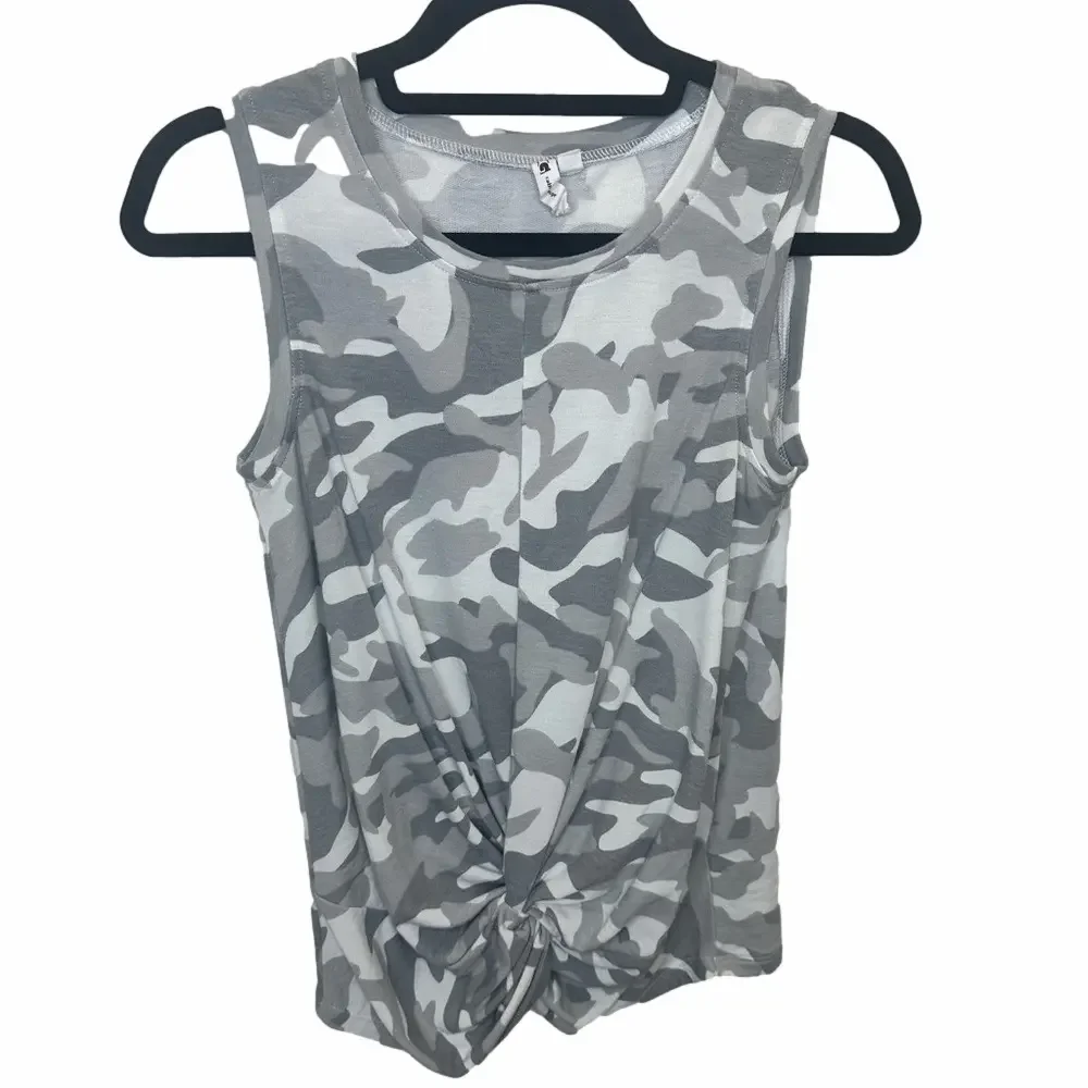 Cable & Gauge White & Gray Camo Blouse Size Small